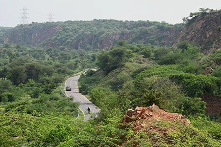 way-to-aravali